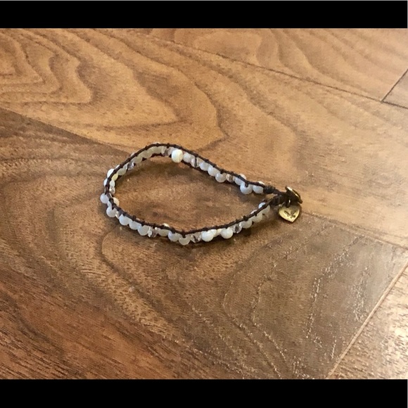 NWOT- leather beaded AE bracelet - Picture 2 of 4